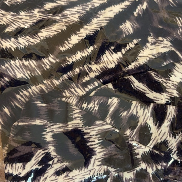 NWT [EEVEE] Plus Leopard Buttery Soft Stretch Leggings - Womens Size Fits 12-24 - Picture 2 of 5